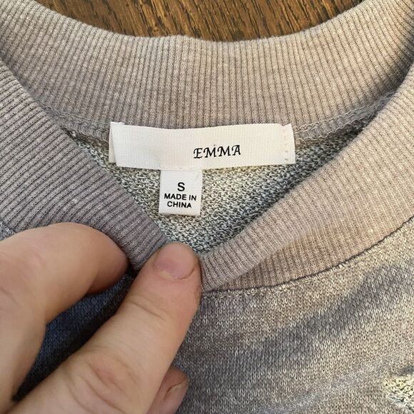 Emma Sweater Women’s Size Small Grey Cold Shoulder Crew Neck Distressed - Picture 11 of 12